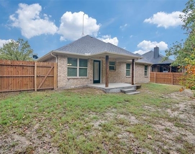 2734 Waters Edge - Photo Thumbnail 24