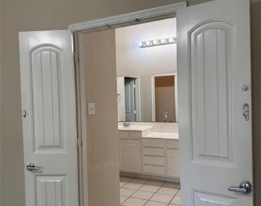8012 Rancho De La Osa Trail - Photo Thumbnail 8