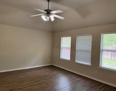 8012 Rancho De La Osa Trail - Photo Thumbnail 7