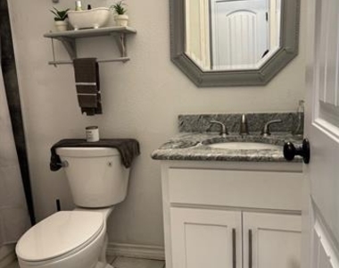 1014 Scenic Drive - Photo Thumbnail 15