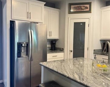 1014 Scenic Drive - Photo Thumbnail 8