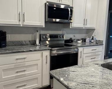 1014 Scenic Drive - Photo Thumbnail 4