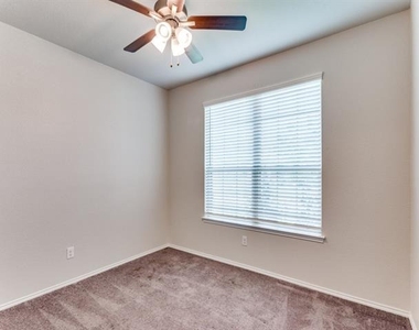 2804 Bursera Lane - Photo Thumbnail 7