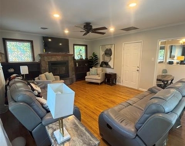 1808 Donna Street - Photo Thumbnail 6