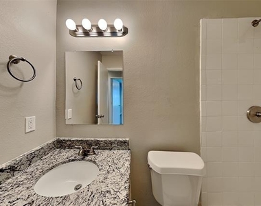 2505 Avalon Creek Way - Photo Thumbnail 15