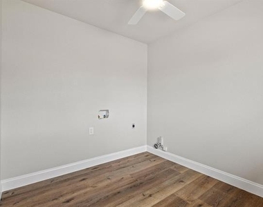 3327 Carriage Circle - Photo Thumbnail 21