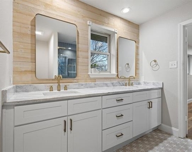 3327 Carriage Circle - Photo Thumbnail 32