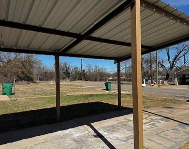 210 Reta Street - Photo Thumbnail 6