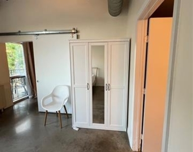1001 Belleview Street - Photo Thumbnail 15
