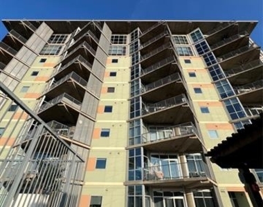 1001 Belleview Street - Photo Thumbnail 20