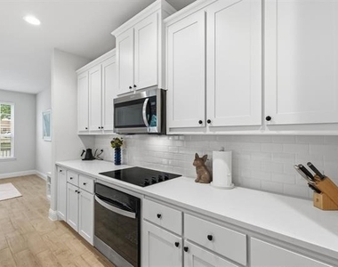 6132 Bursey Road - Photo Thumbnail 11