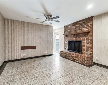 9210 Larchwood Drive - Photo Thumbnail 2