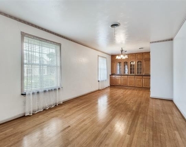 9210 Larchwood Drive - Photo Thumbnail 1