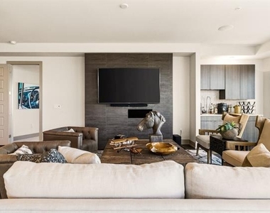 6000 Columbus Avenue - Photo Thumbnail 9