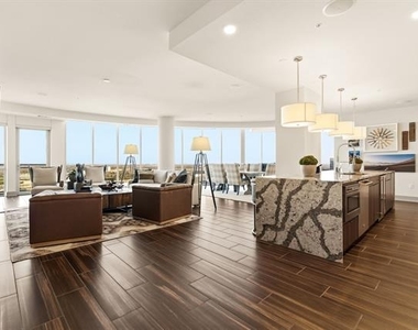 6000 Columbus Avenue - Photo Thumbnail 3