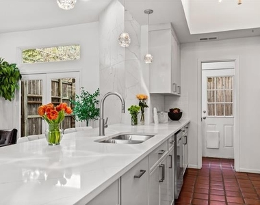 4006 Holland Avenue - Photo Thumbnail 7