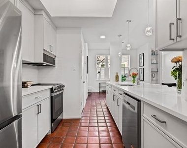 4006 Holland Avenue - Photo Thumbnail 9