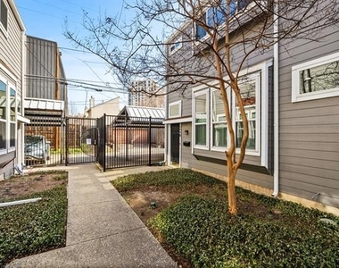 4006 Holland Avenue - Photo Thumbnail 27