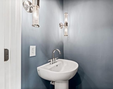 4006 Holland Avenue - Photo Thumbnail 14