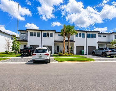 5085 Sw 37th - Photo Thumbnail 4