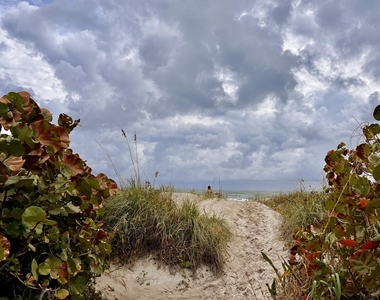 3400 N Ocean Drive - Photo Thumbnail 48