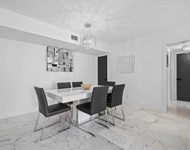 3400 N Ocean Drive - Photo Thumbnail 6