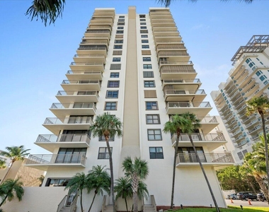 3400 N Ocean Drive - Photo Thumbnail 35