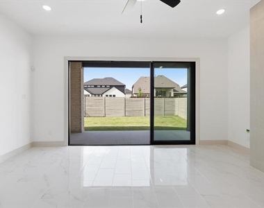 1450 20th Street - Photo Thumbnail 8