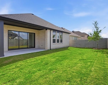 1450 20th Street - Photo Thumbnail 26