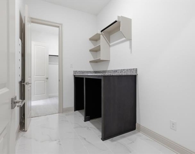 1450 20th Street - Photo Thumbnail 23