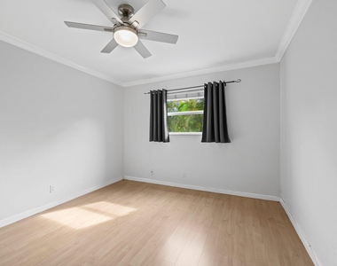 1012 Se 15th Street - Photo Thumbnail 23