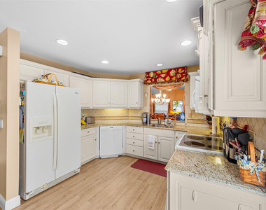 6809 Se Yorktown Drive - Photo Thumbnail 6