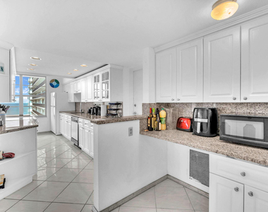 4280 Galt Ocean Drive - Photo Thumbnail 11