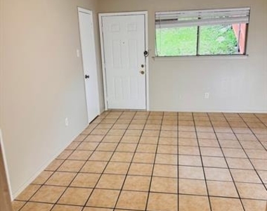 2309 Woodmont Trail - Photo Thumbnail 14
