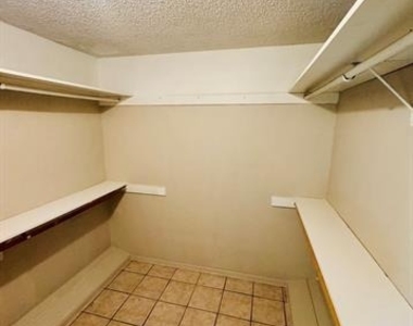 2309 Woodmont Trail - Photo Thumbnail 10