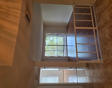 3720 Inverrary Drive - Photo Thumbnail 7