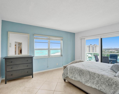 6000 N Ocean Boulevard - Photo Thumbnail 15