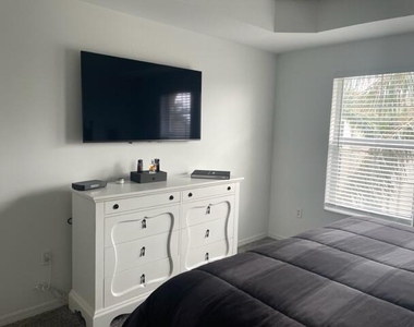 3408 Tuscany Way - Photo Thumbnail 5