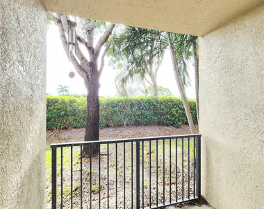 15145 Michelangelo Boulevard - Photo Thumbnail 19