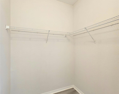 15145 Michelangelo Boulevard - Photo Thumbnail 8