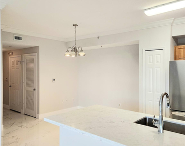 15145 Michelangelo Boulevard - Photo Thumbnail 13