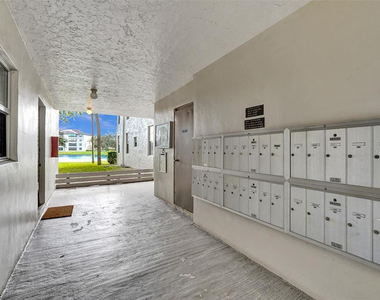 9440 Poinciana Place - Photo Thumbnail 23