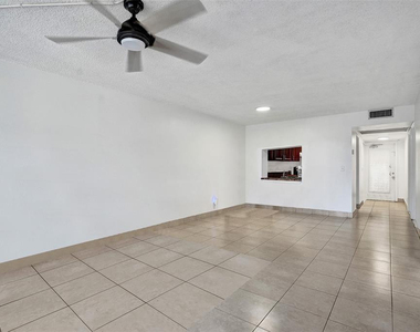 9440 Poinciana Place - Photo Thumbnail 13