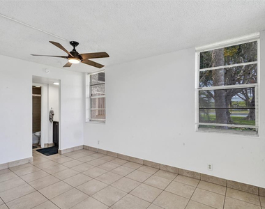 9440 Poinciana Place - Photo Thumbnail 7