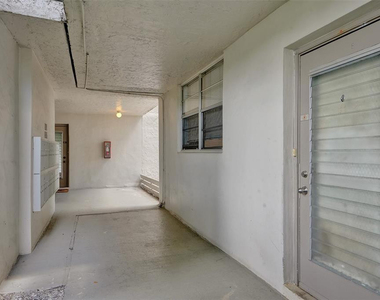 9440 Poinciana Place - Photo Thumbnail 22