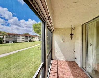 8940 S Hollybrook Boulevard - Photo Thumbnail 16