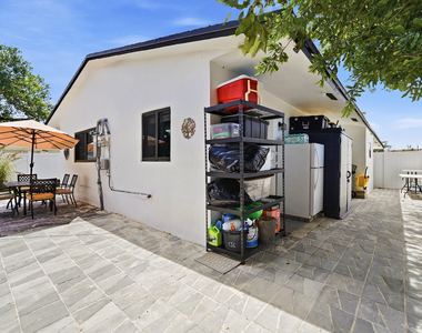 1320 Sw 34th Avenue - Photo Thumbnail 16