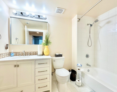 3020 Ne 32nd Avenue - Photo Thumbnail 12