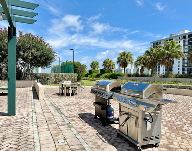 3020 Ne 32nd Avenue - Photo Thumbnail 23