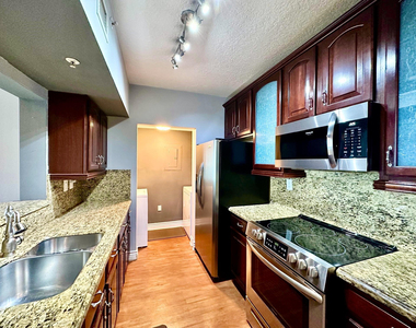 3020 Ne 32nd Avenue - Photo Thumbnail 7